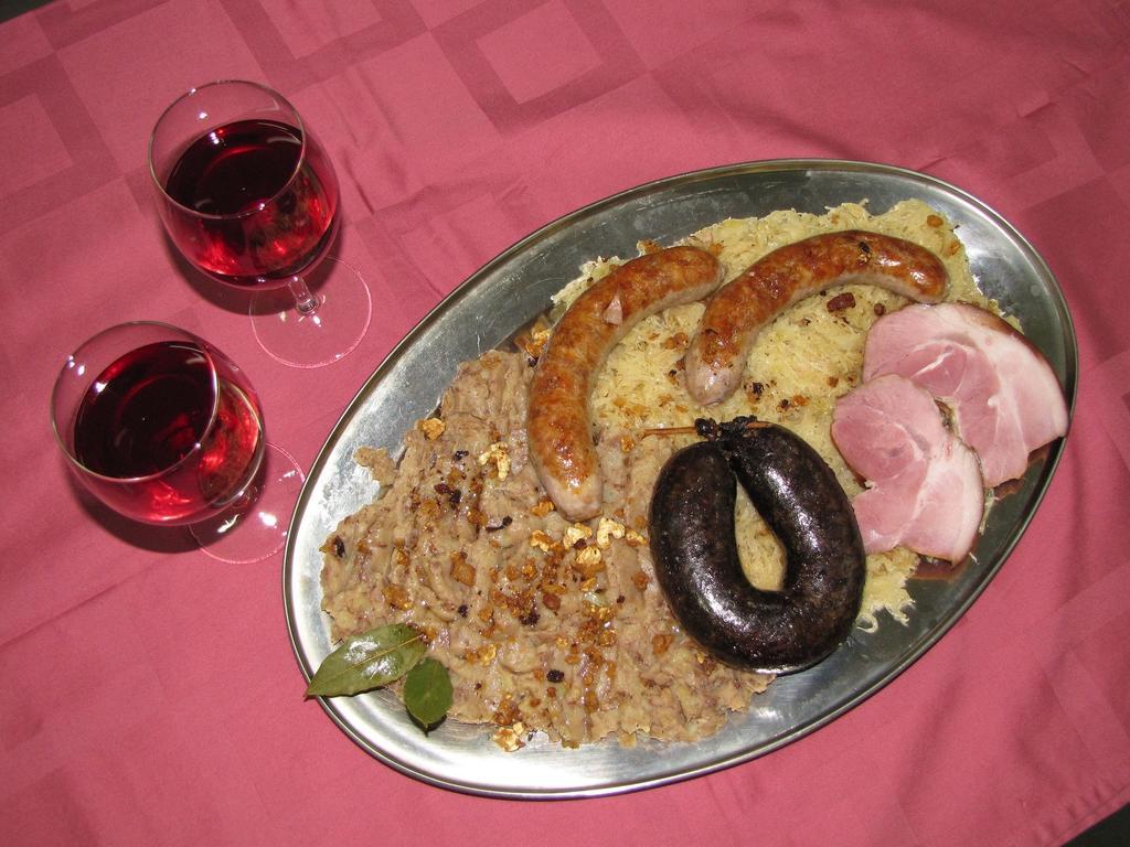 Guesthouse Zorko Gostilna Domen 스마예스케토플리체 외부 사진